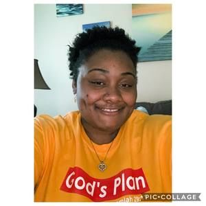 Meet your Posher, Moneka